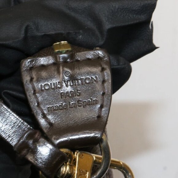 Louis Vuitton Damier Ebene Pochette - Brown *Read* - Picture 2 of 16